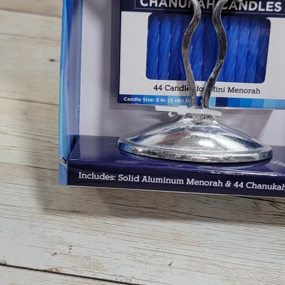 Rite -lite Judaica Mini Aluminum‎ Menorah Includes Candles - Picture 3 of 9